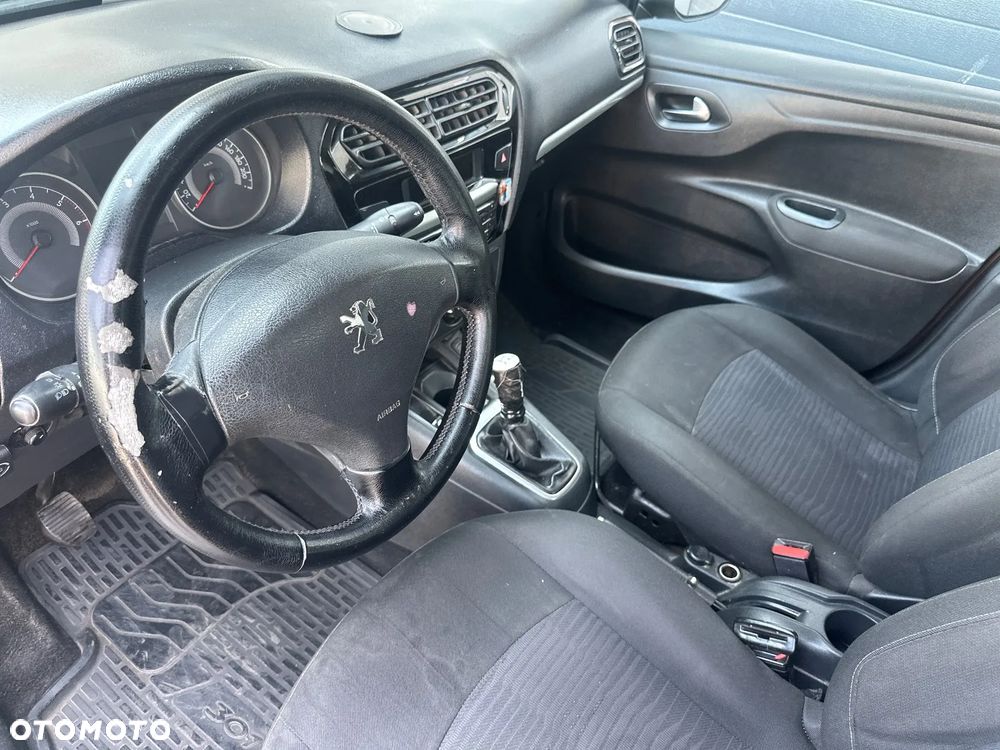 Peugeot 301 1.6 VTi Active - 25