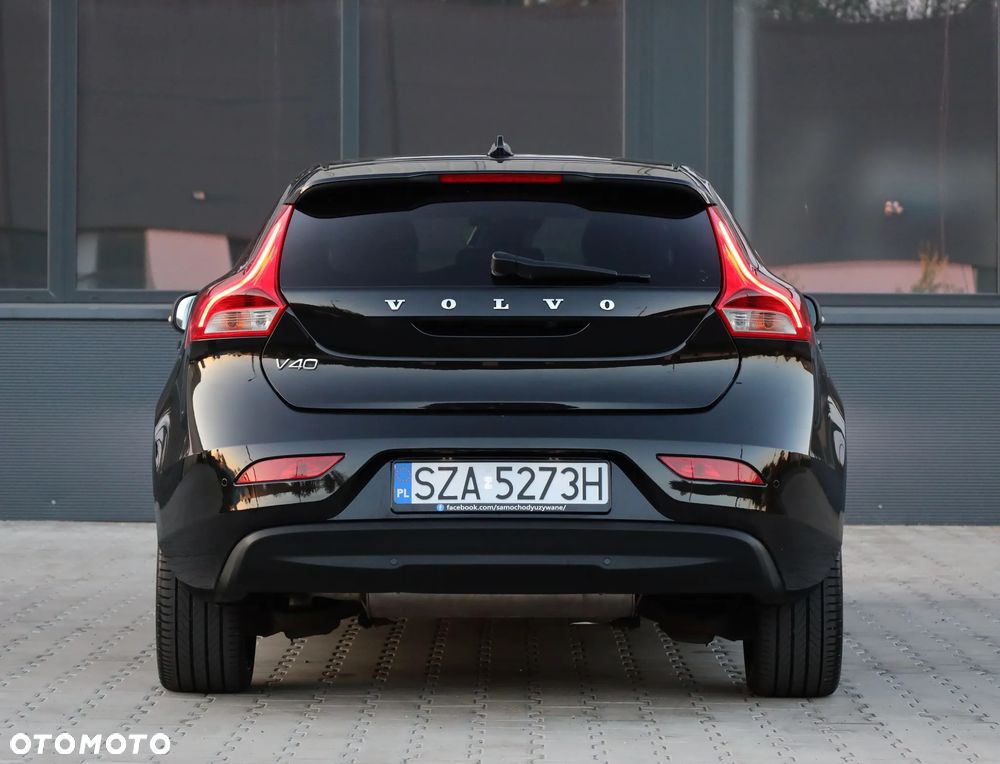 Volvo V40 T2 Inscription - 41