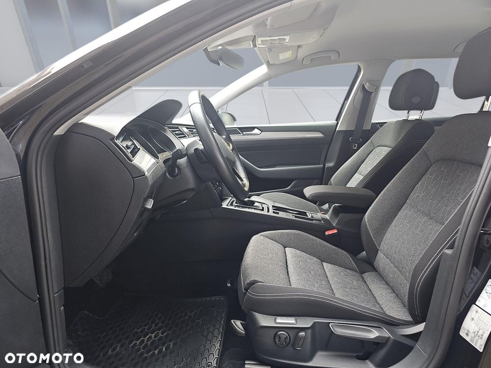 Volkswagen Passat Variant 1.5 TSI EVO Business DSG - 9