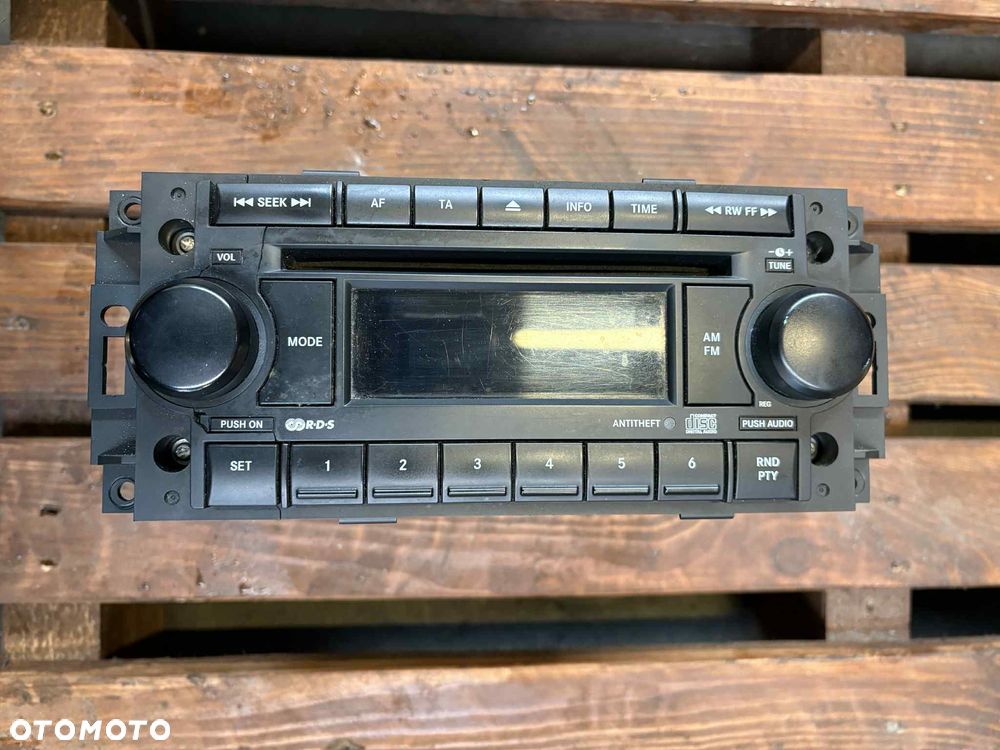 RADIO DODGE CALIBER - 1