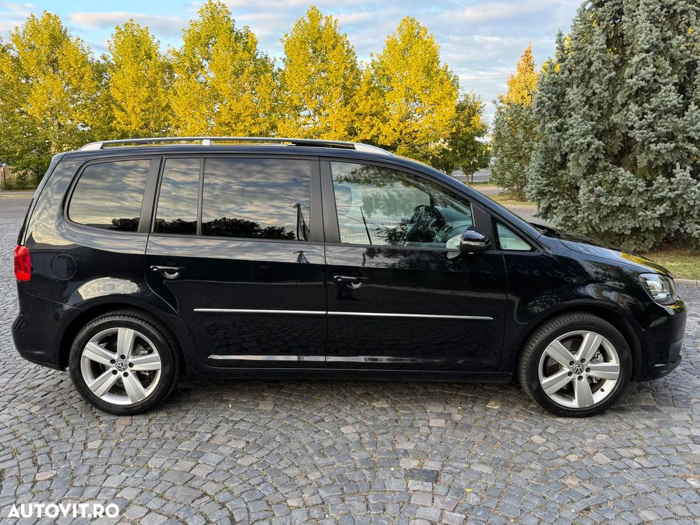 Volkswagen Touran 2.0 TDI DSG Highline - 4