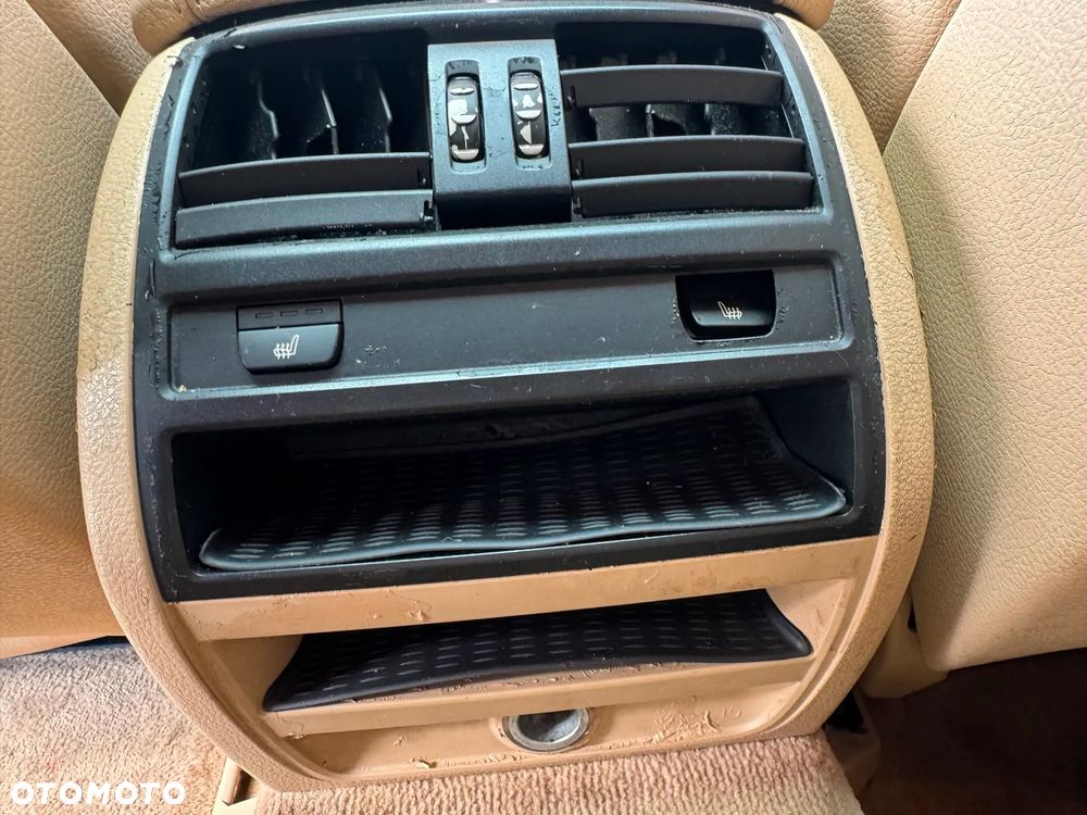 BMW Seria 5 535i - 24