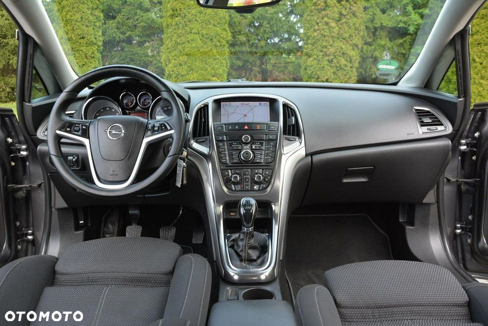Opel Astra 1.4 Turbo Cosmo - 23