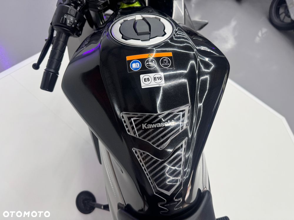 Kawasaki Ninja - 32