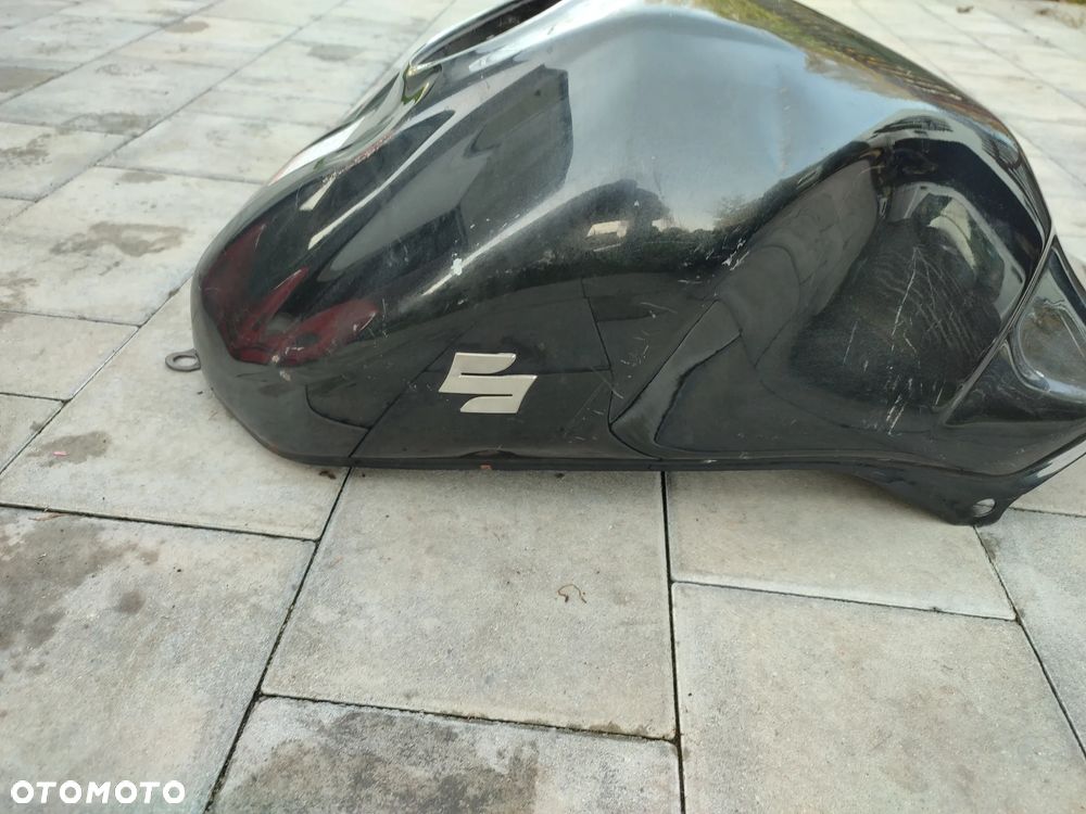 Bak, zbiornik paliwa Suzuki SV650 - 7