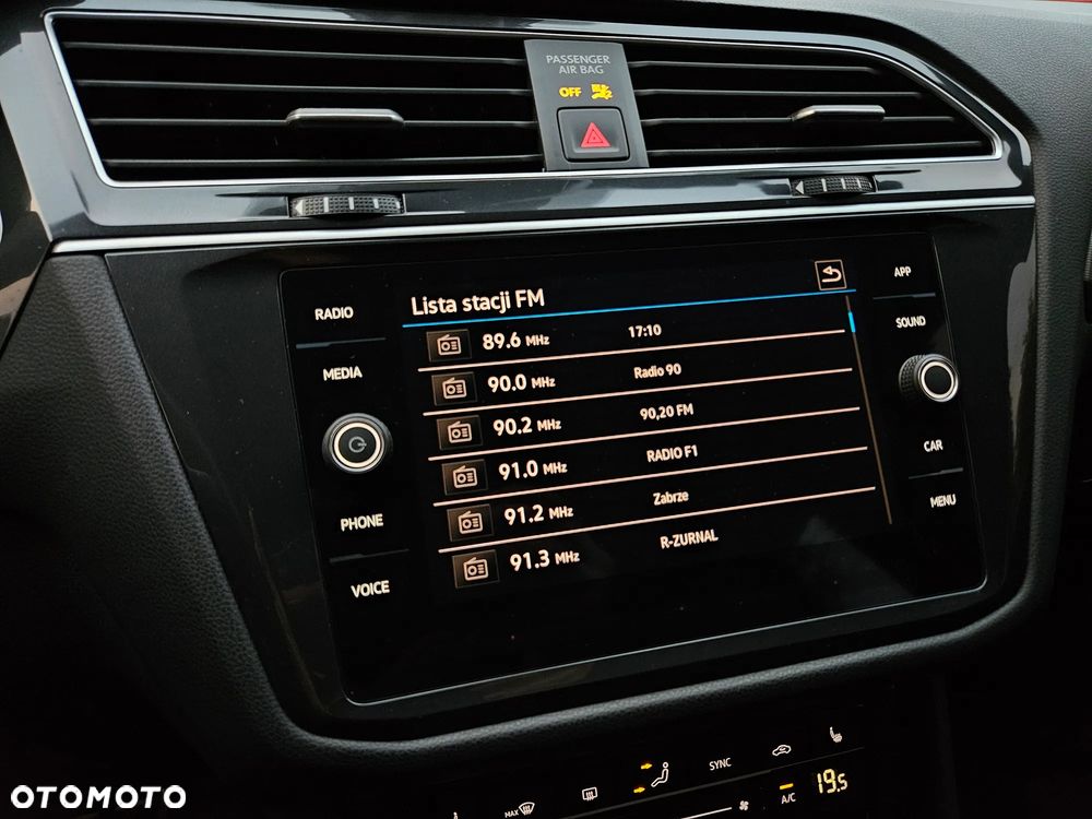 Volkswagen Tiguan - 33