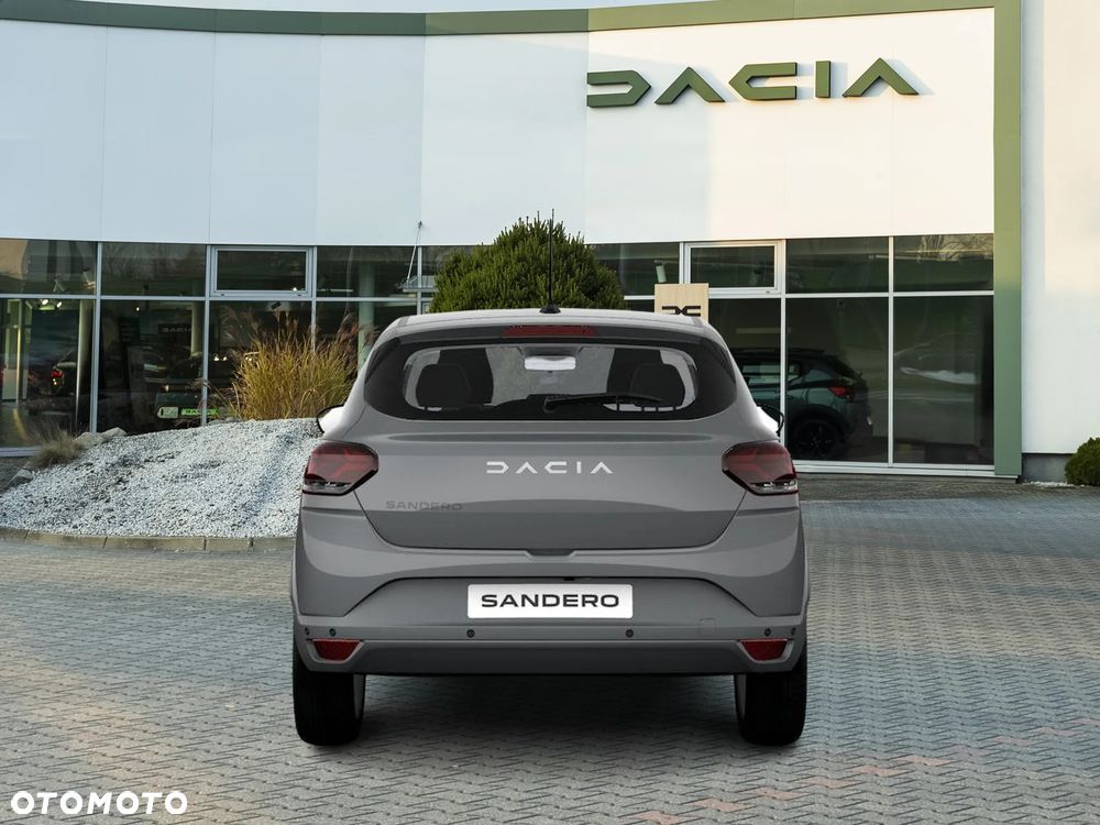 Dacia Sandero - 4