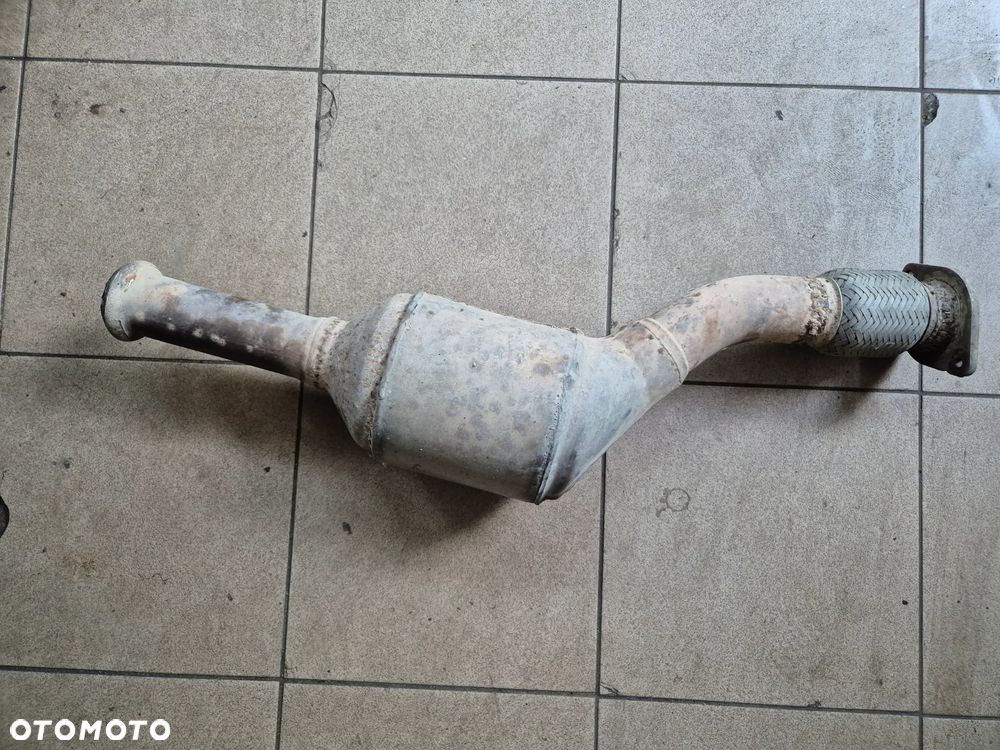 KATALIZATOR TRAFIC VIVARO PRIMASTAR 2.5 Dci 01-06r. - 1
