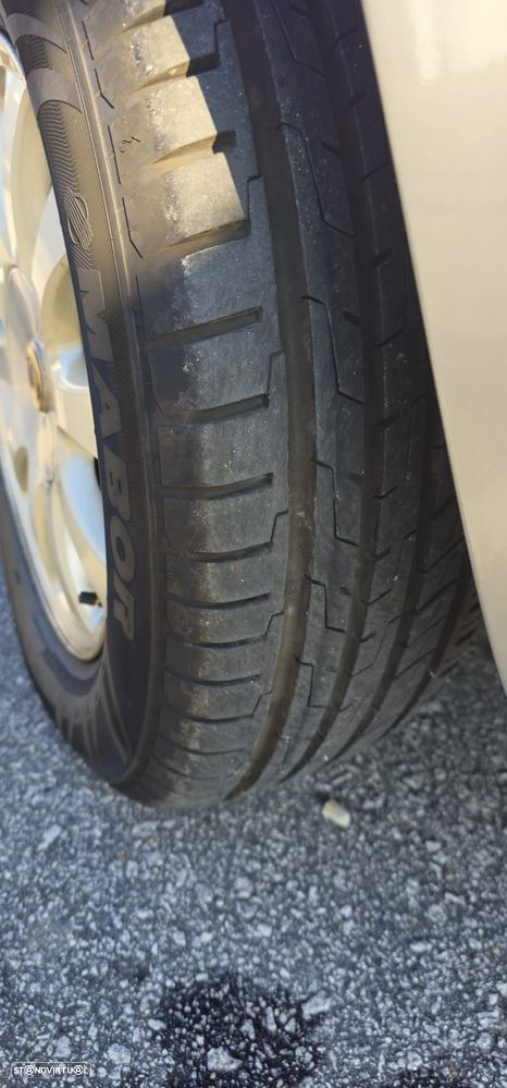 Chrysler Grand Voyager 2.5 CRD SE - 11