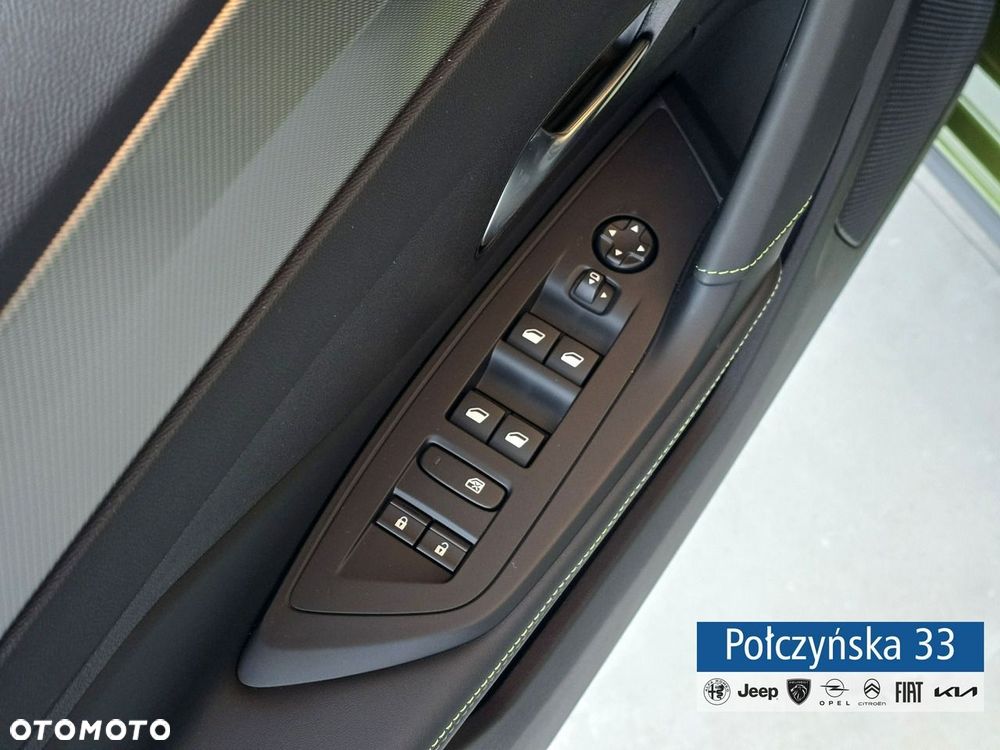 Peugeot 408 - 12