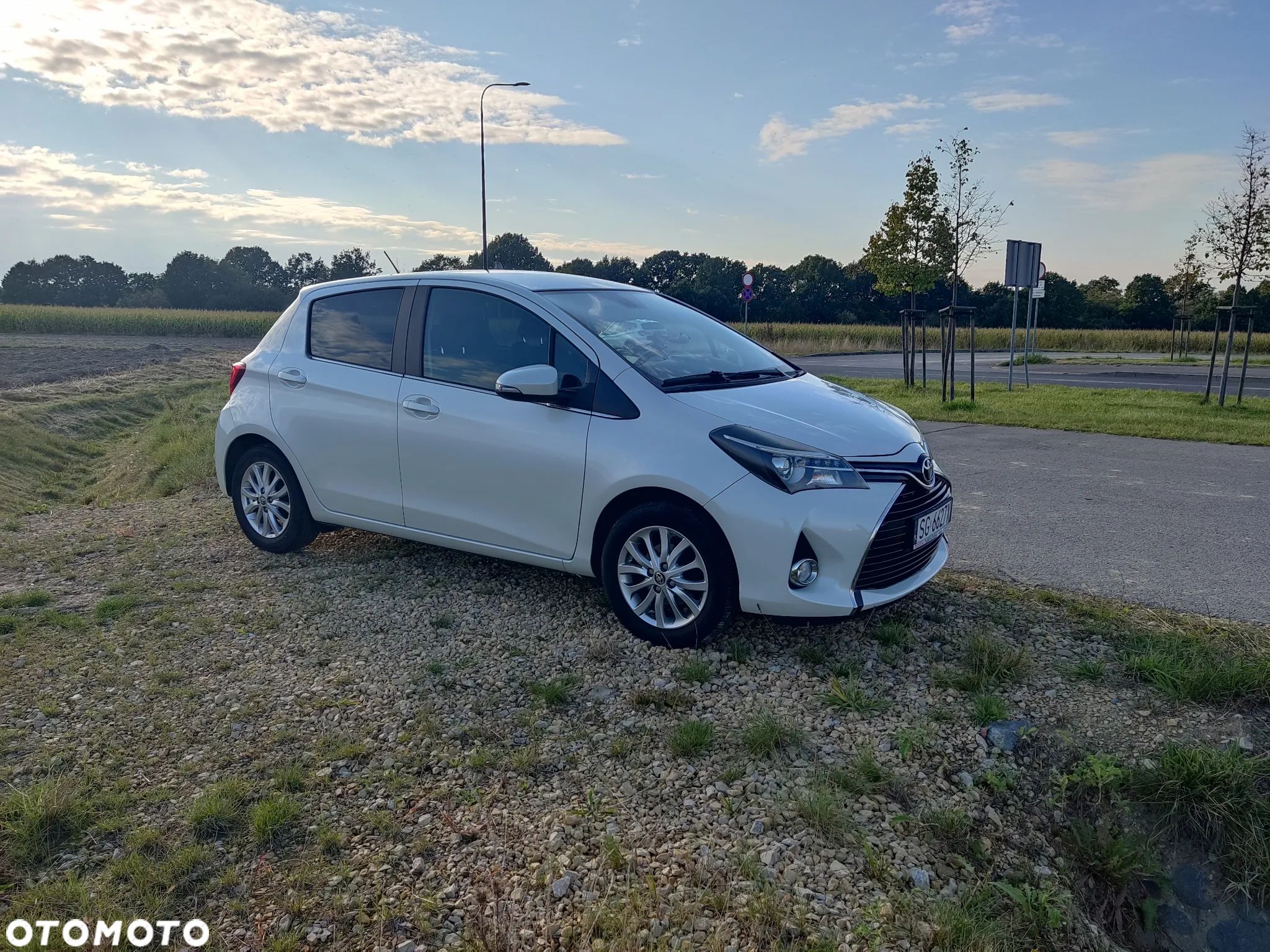 Toyota Yaris 1.33 Prestige - 1