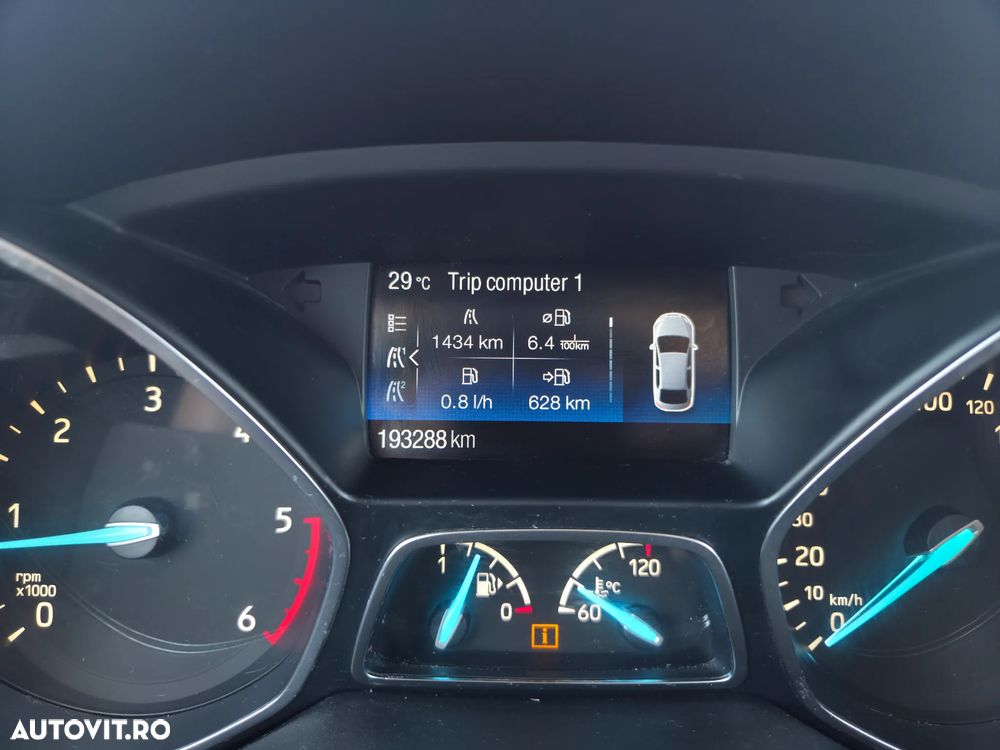 Ford Kuga 1.5 TDCi 2x4 Business Edition - 13