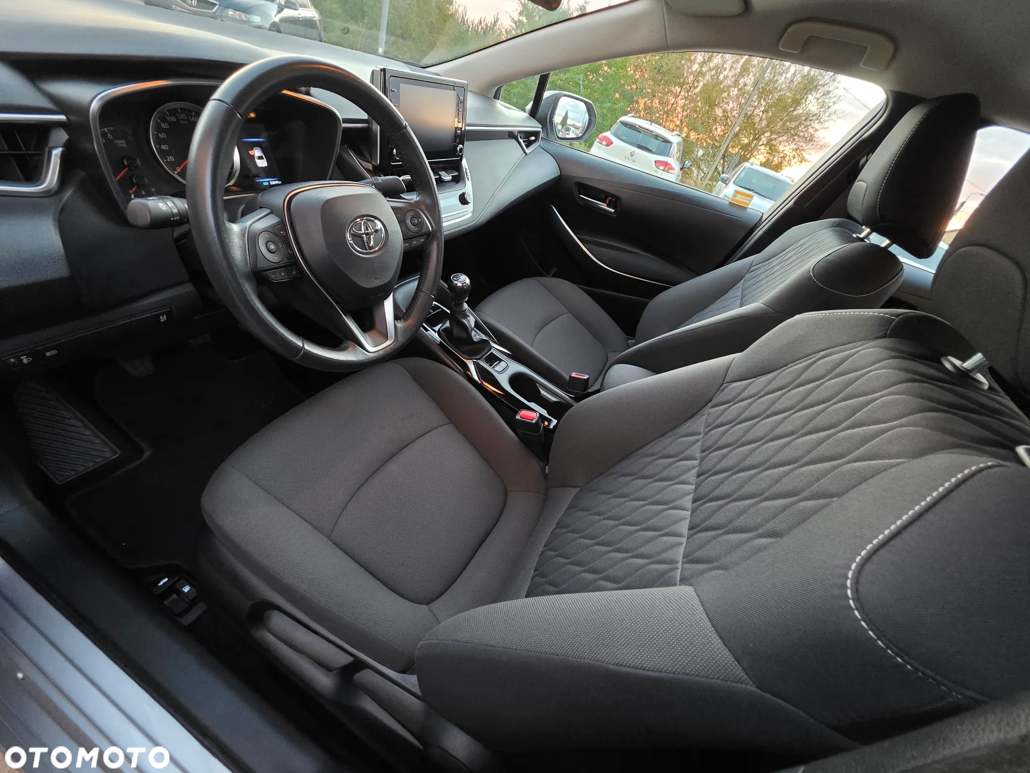 Toyota Corolla 1.5 Comfort - 9