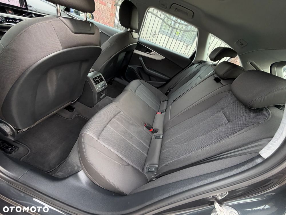 Audi A4 Avant 35 TFSI mHEV S tronic - 35