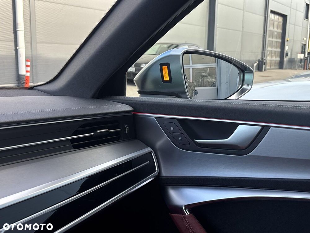 Audi S6 Avant - 32