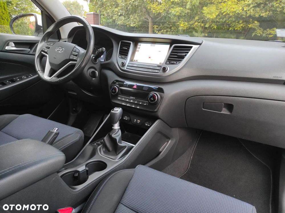 Hyundai Tucson 1.7 CRDI BlueDrive GO 2WD - 35