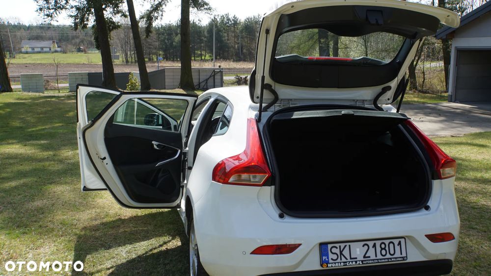 Volvo V40 D2 Powershift Momentum - 11