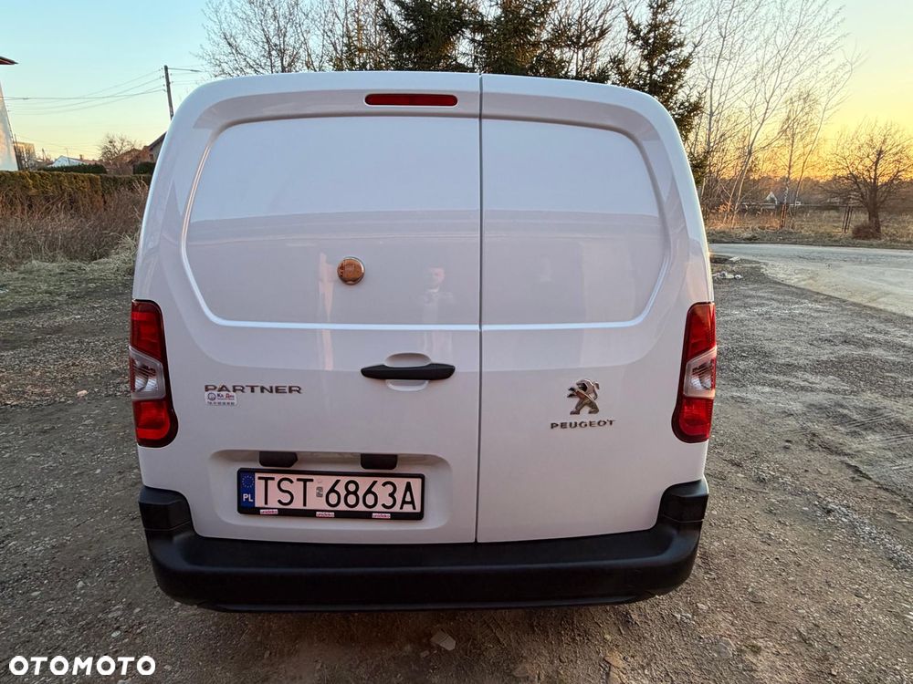 Peugeot Partner K9 - 5