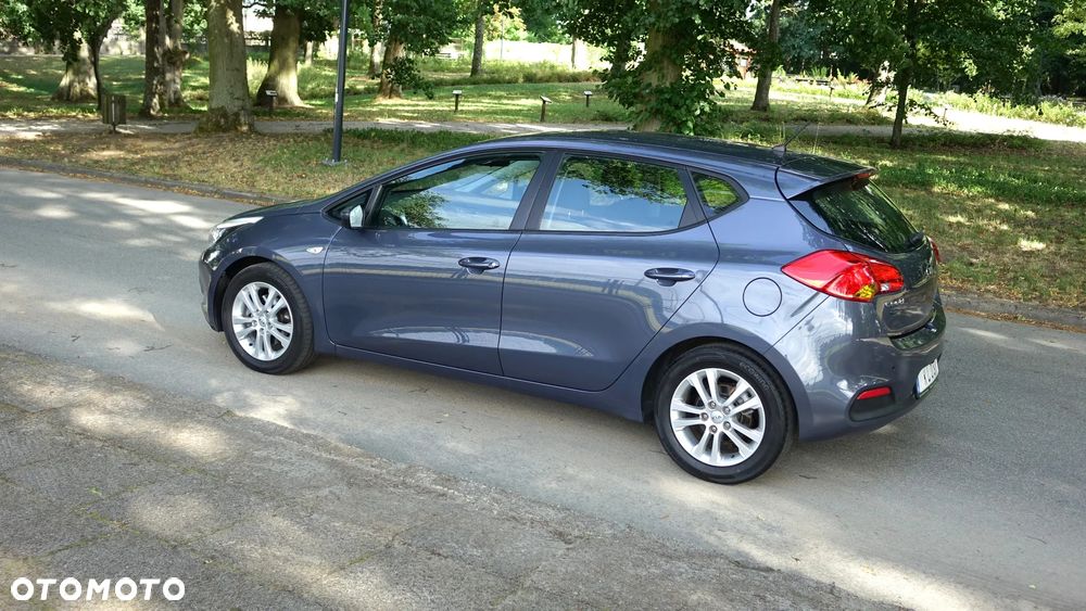 Kia Ceed 1.4 CVVT Dream Team Edition - 29