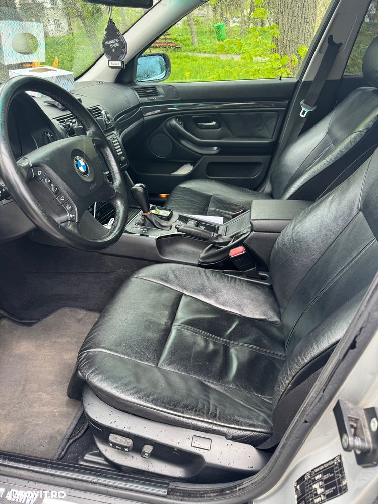 BMW Seria 5 525dA - 12