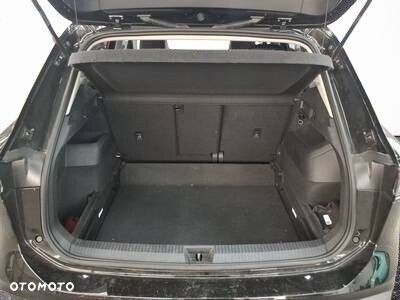 Volkswagen Tiguan - 12