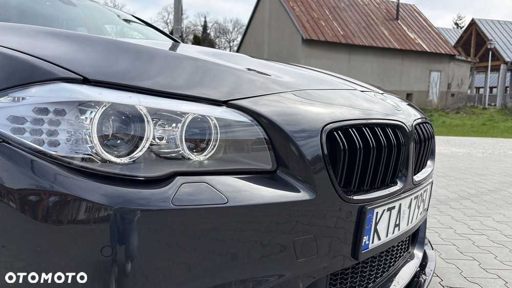 BMW Seria 5 520d - 35