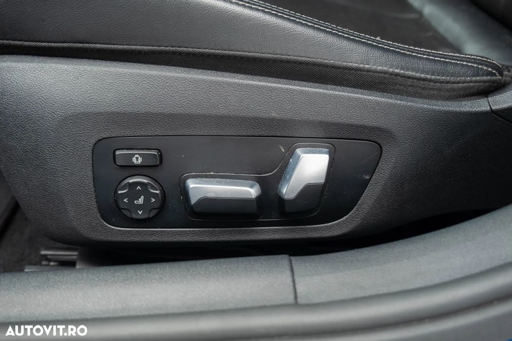 BMW M8 M850i xDrive AT - 21