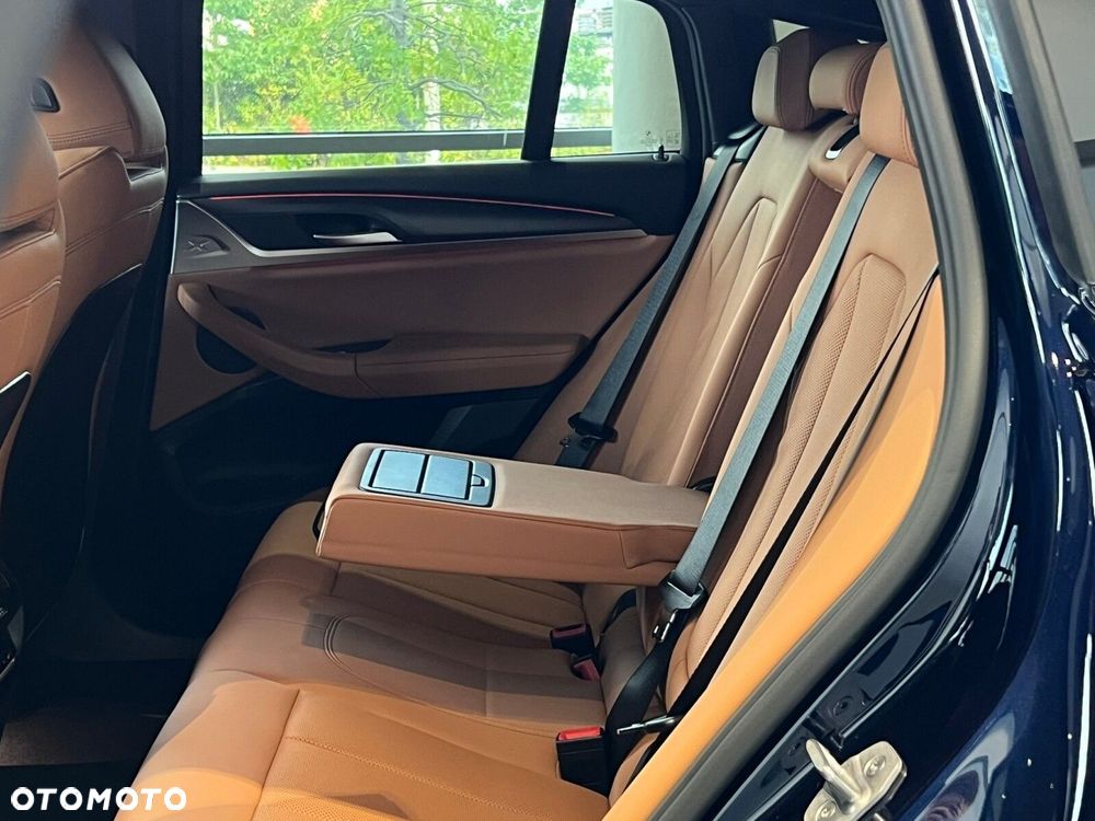BMW X4 - 36