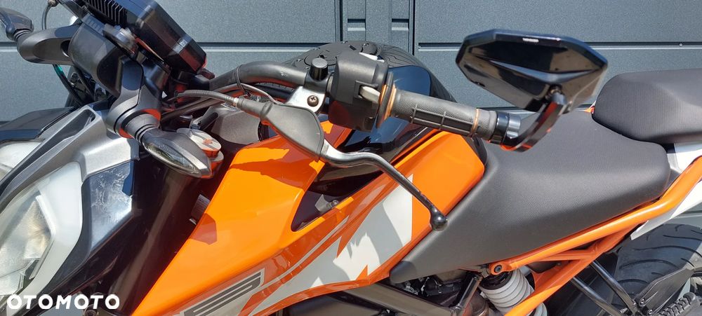 KTM Duke 125 - 18