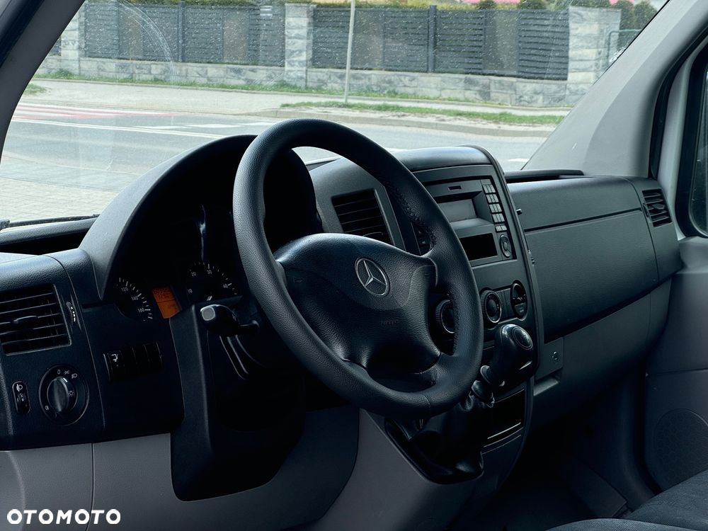 Mercedes-Benz Sprinter - 7