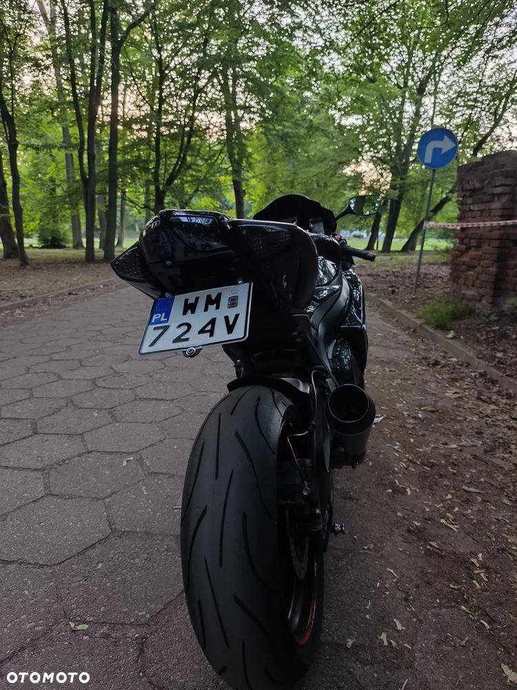 Suzuki GSX-R - 18