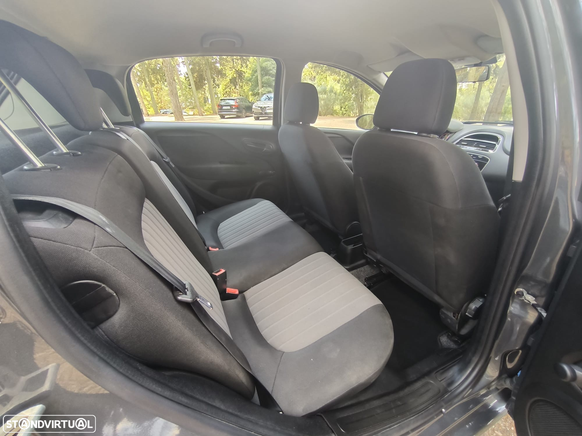 Fiat Grande Punto - 9