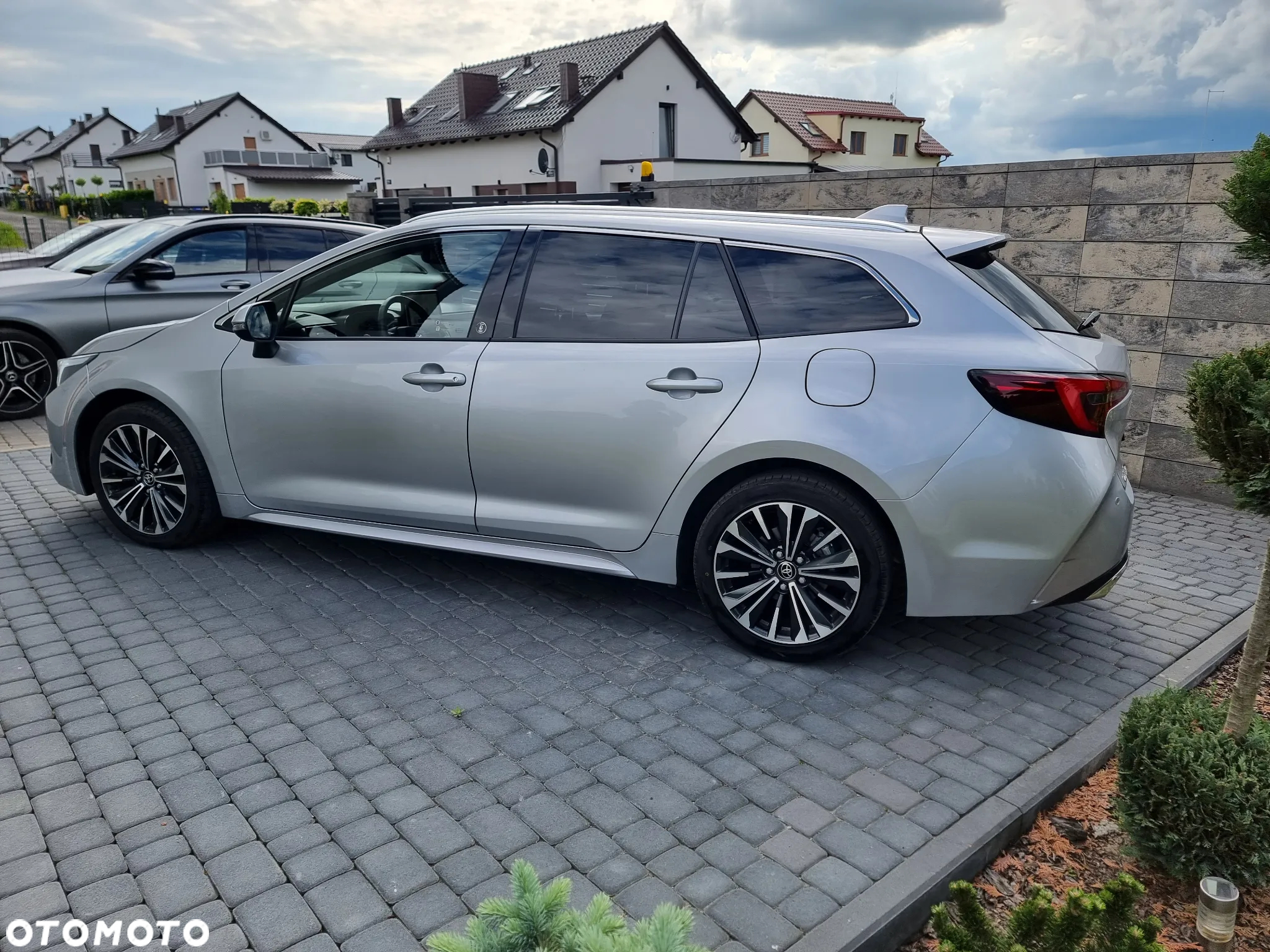 Toyota Corolla 1.8 Hybrid Touring Sports Team Deutschland - 3