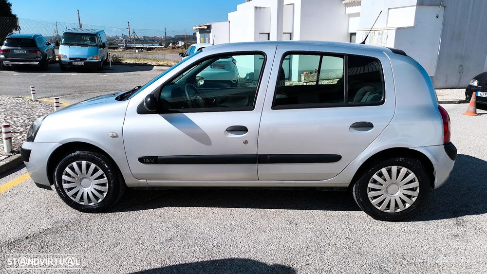 Renault Clio 1.2 16V Pack - 31