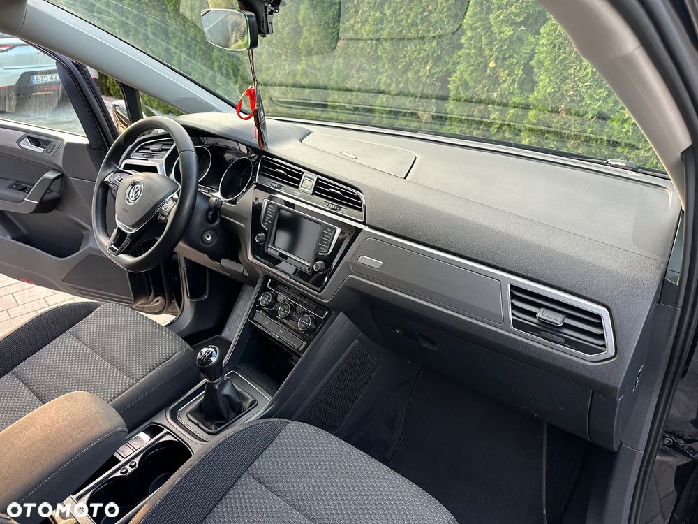 Volkswagen Touran 1.6 TDI SCR BlueMotion Technology Comfortline - 30