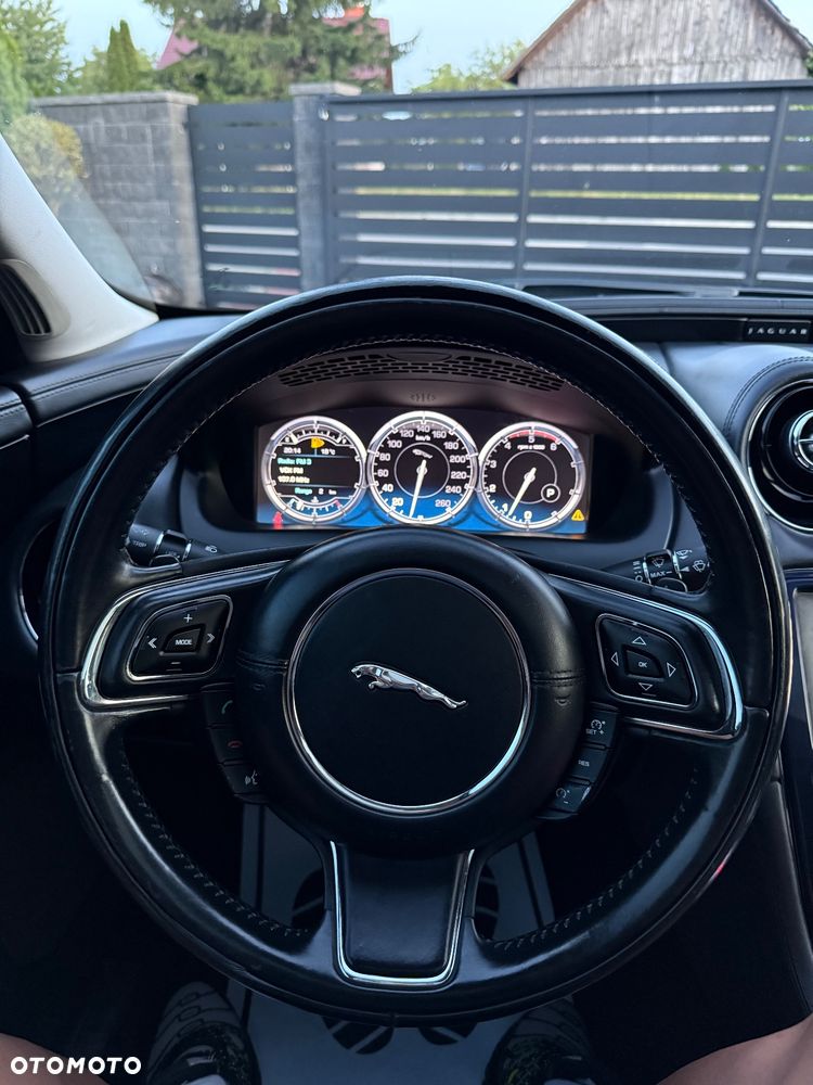 Jaguar XJ 3.0 D V6 Portfolio - 22