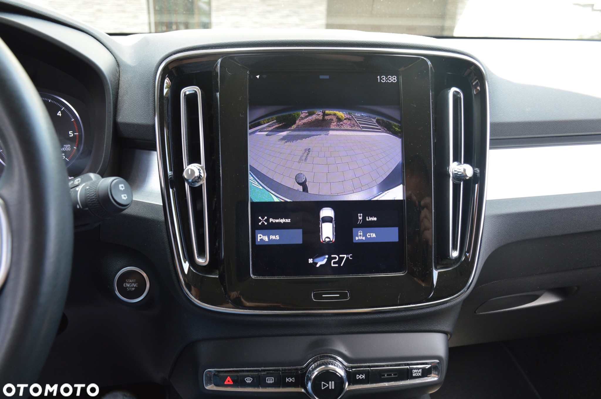 Volvo XC 40 D3 AWD Geartronic Momentum Pro - 16