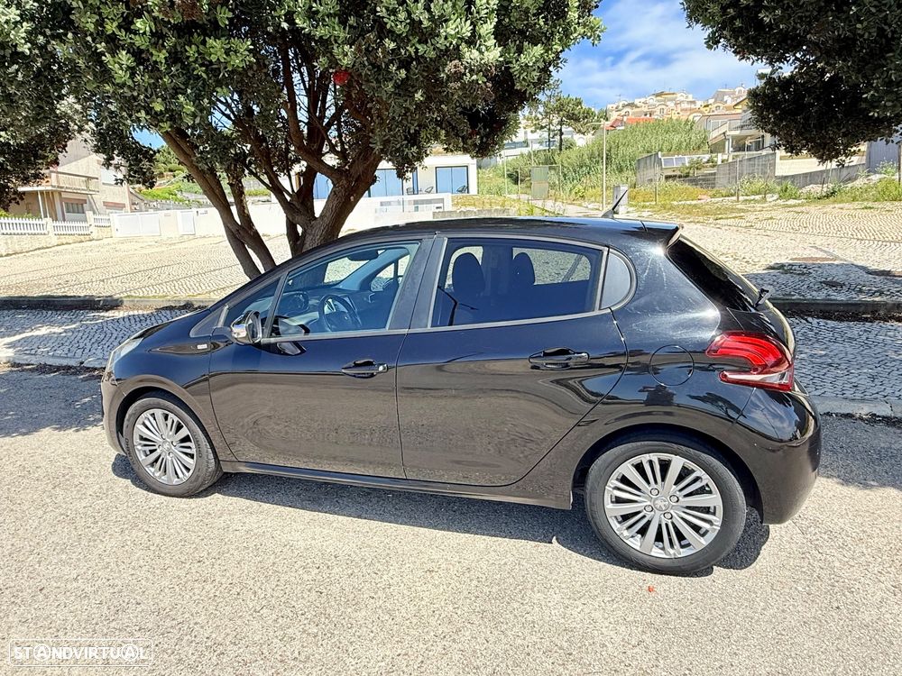 Peugeot 208 1.2 PureTech Style - 33