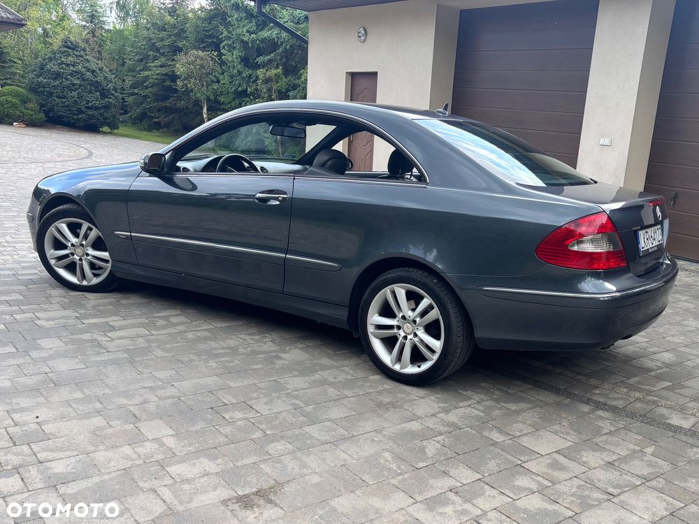 Mercedes-Benz CLK 220 CDI Avantgarde - 4