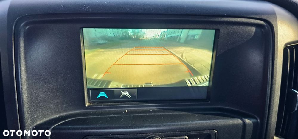 Chevrolet Silverado - 17