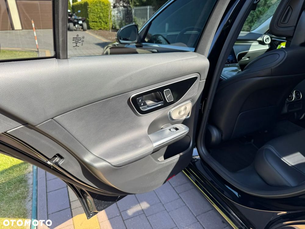 Mercedes-Benz Klasa C 300 9G-TRONIC Avantgarde - 22