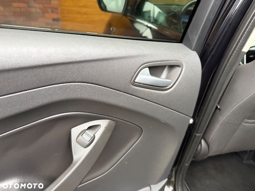 Ford Kuga 2.0 TDCi 4WD Titanium - 23