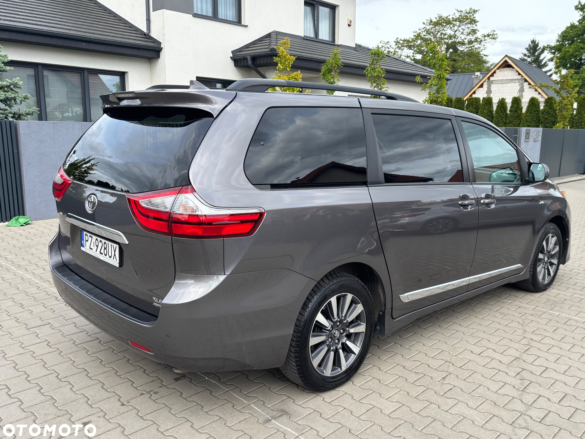 Toyota Sienna 3.5 V6 XLE AWD - 5