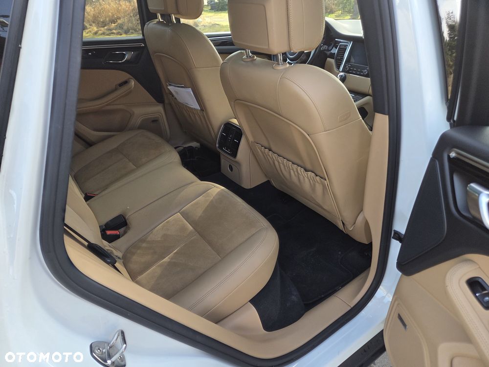 Porsche Macan Standard - 14