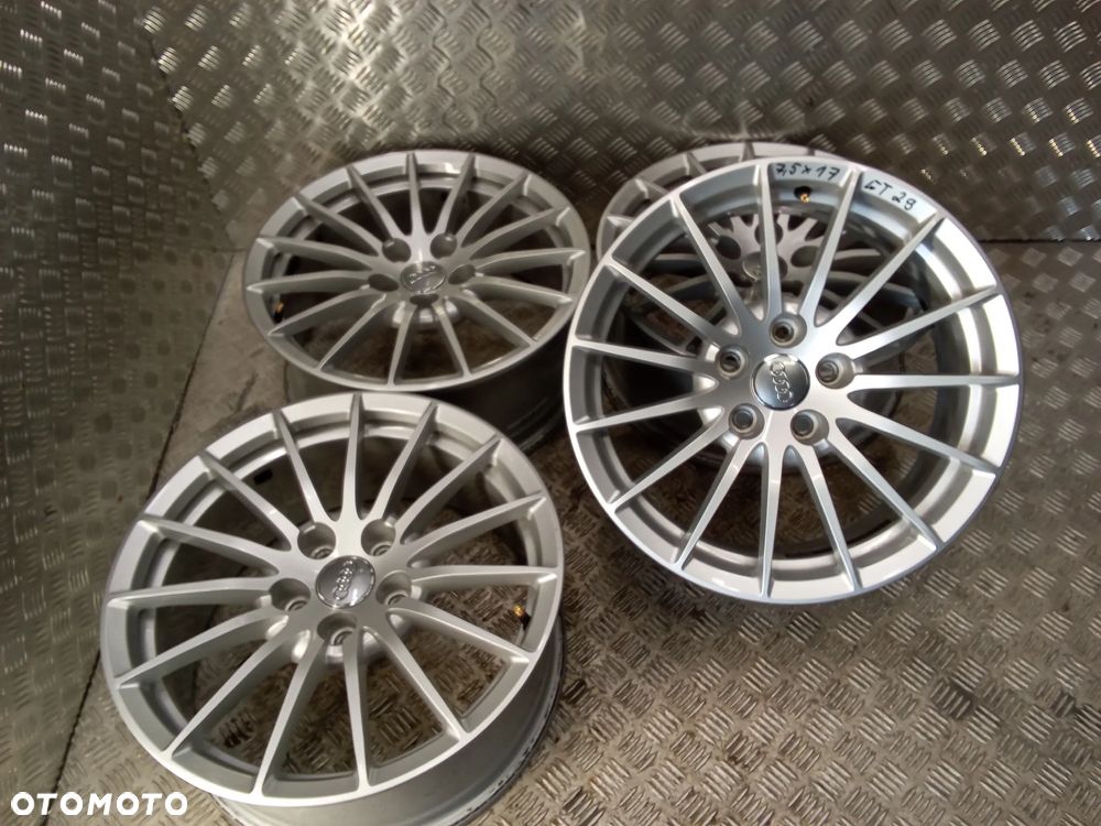 Felgi Audi A4 B9 S4 A5 7,5Jx17 et29 5x112 - 2
