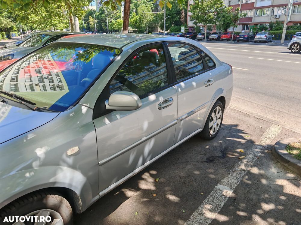 Chevrolet Lacetti - 2