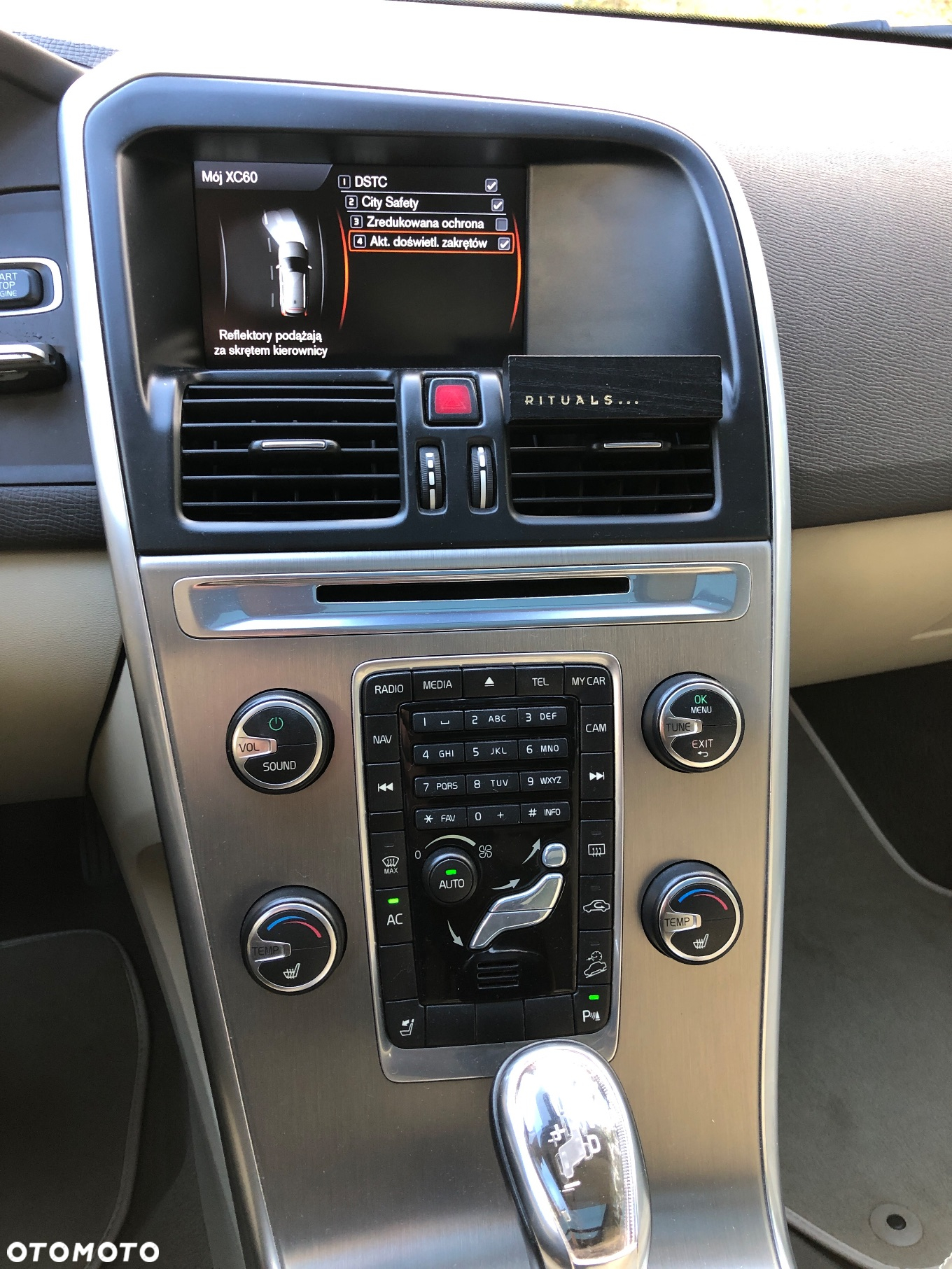 Volvo XC 60 - 31