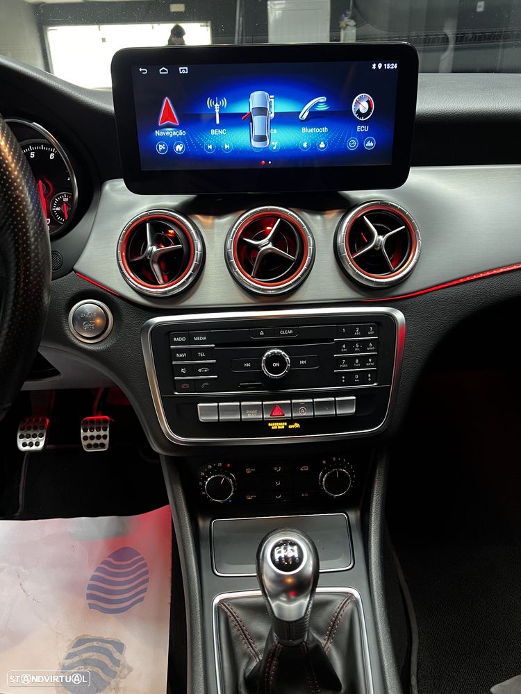 Mercedes-Benz CLA 180 AMG Line - 18