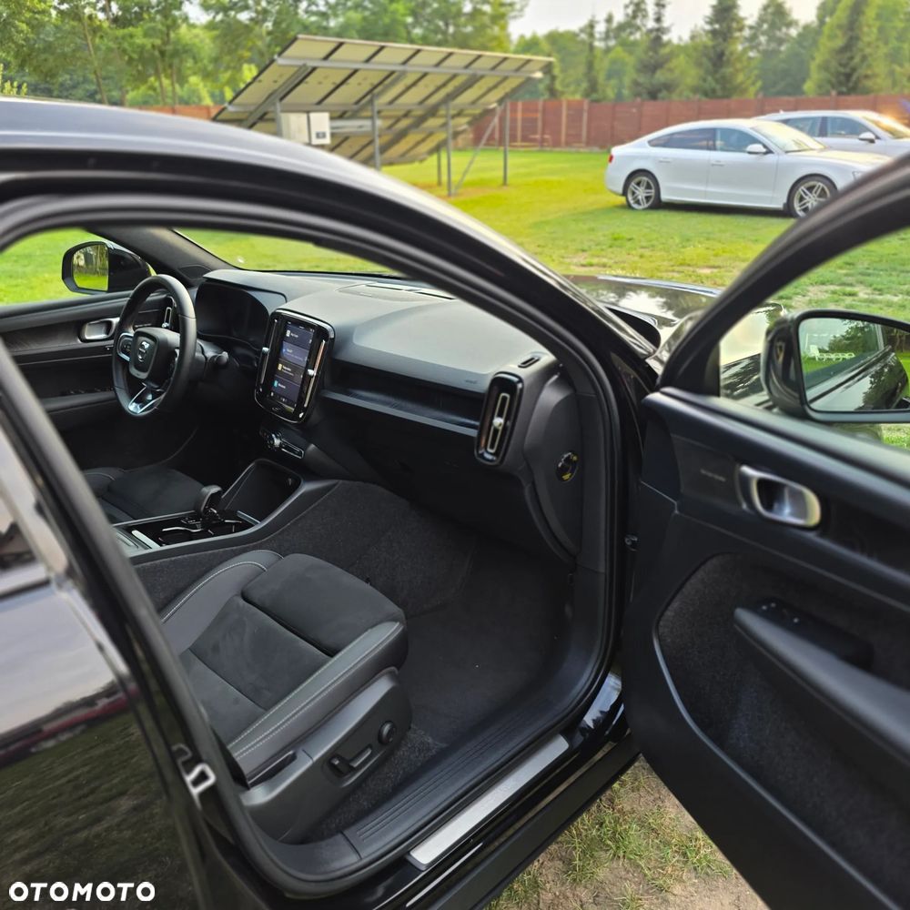 Volvo C40 Recharge 82 kWh Twin Motor Plus - 19