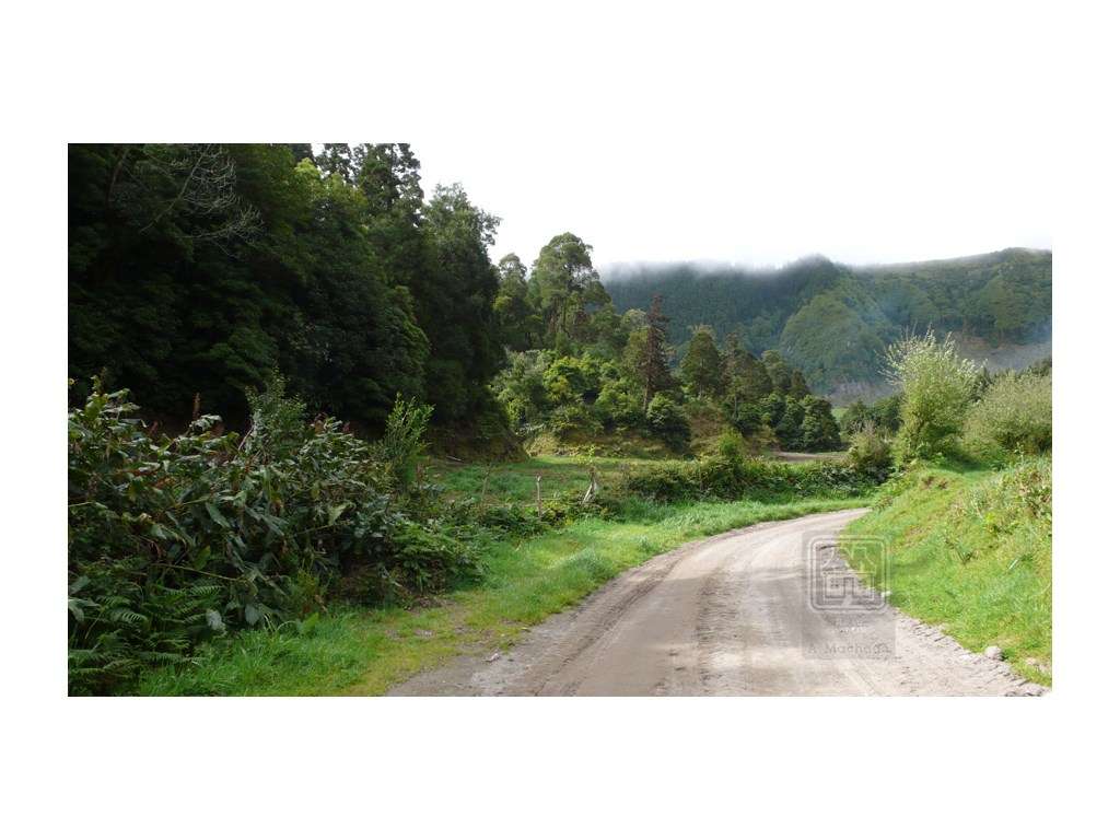VENDA de AMPLO TERRENO rústico com pastagem e mata - Sete Cidades, ... - Grande imagem: 4/33